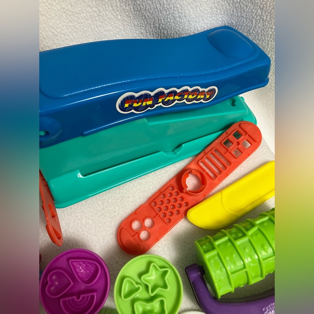 Kids Multicolor Play Doh Tool lot - Picture 9 of 12